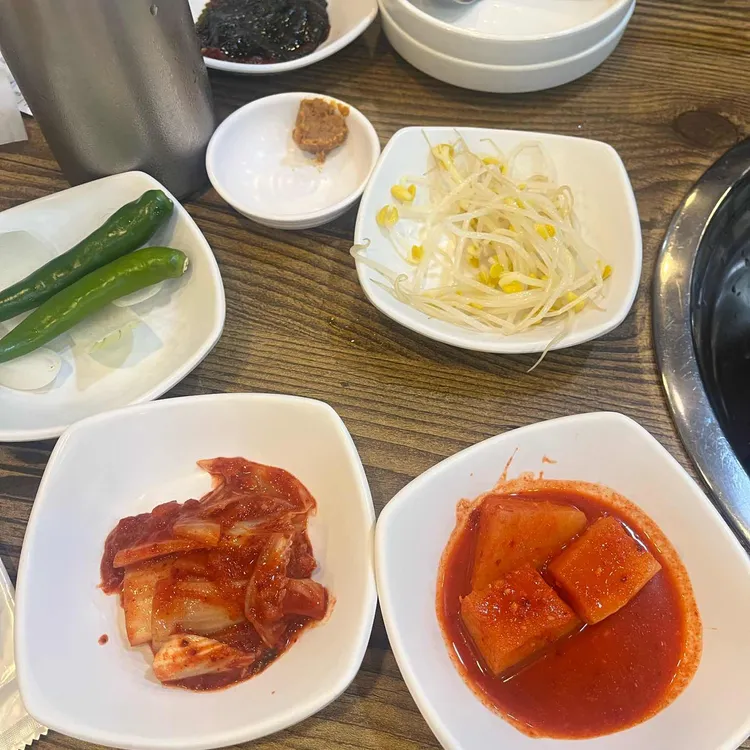 노란간판 창평국밥 대표 사진