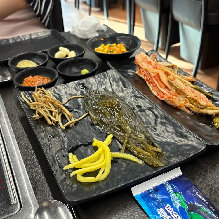 본돈 대표 사진