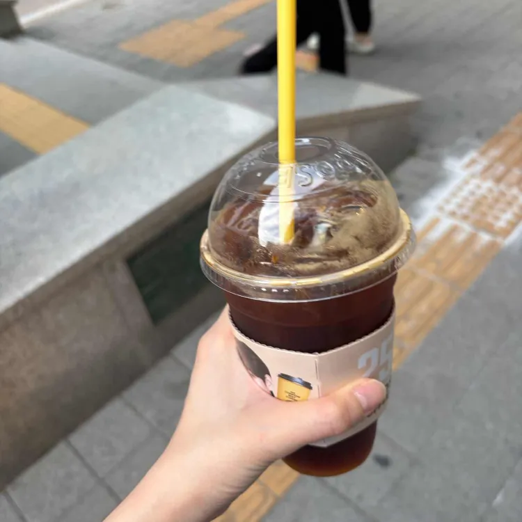 컴포즈커피 대표 사진