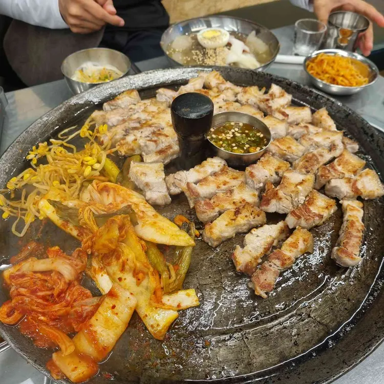 목구멍 대표 사진
