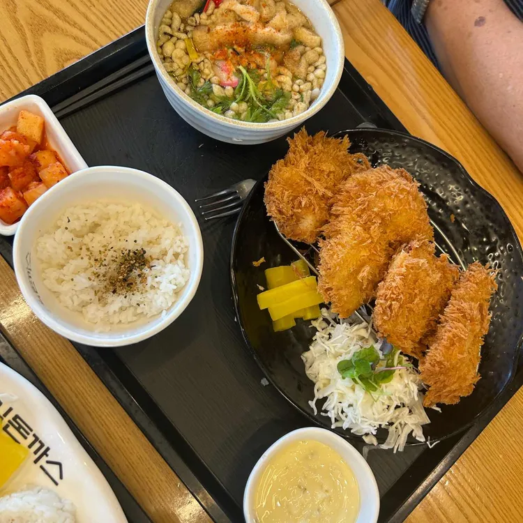 홍익돈까스 대표 사진