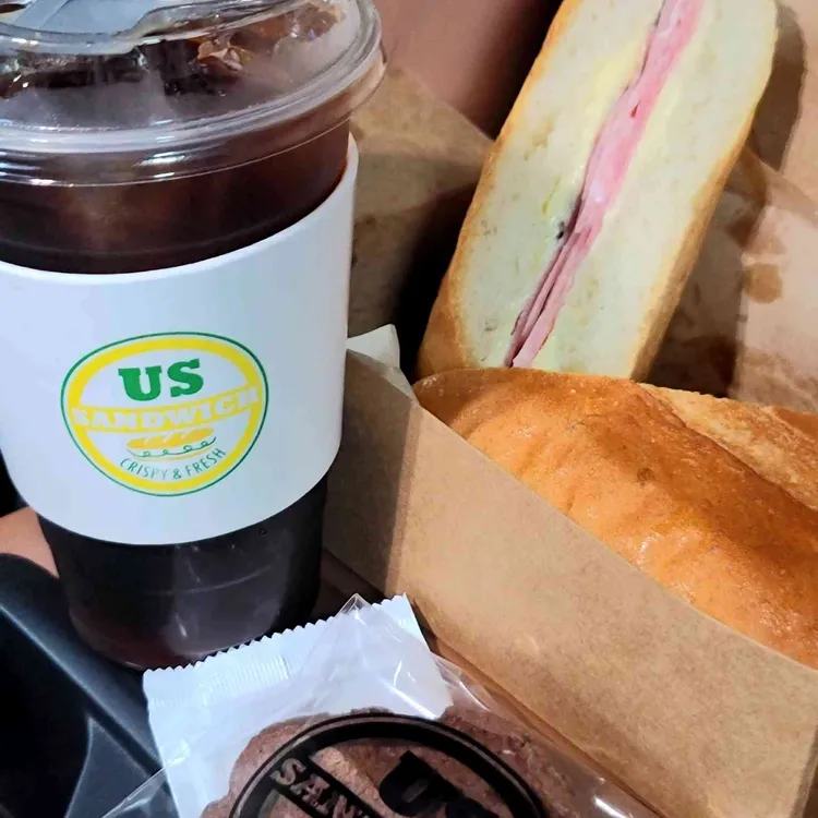 어스샌드위치 대표 사진