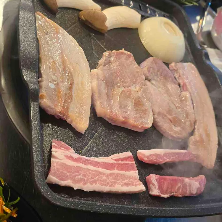 돈정육식당 대표 사진