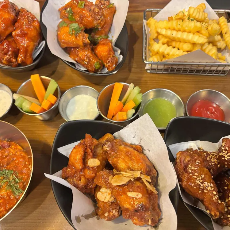 네키드윙즈 사진 2
