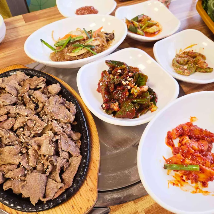 운산채 옛날 쌈밥 사진 1