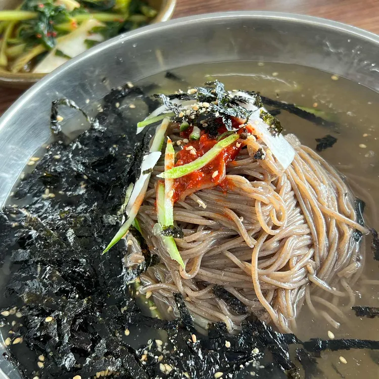 강릉해변메밀막국수 대표 사진