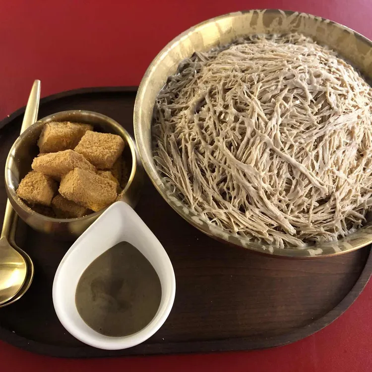 코노셔 대표 사진
