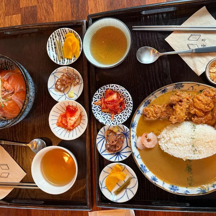 골목 대표 사진