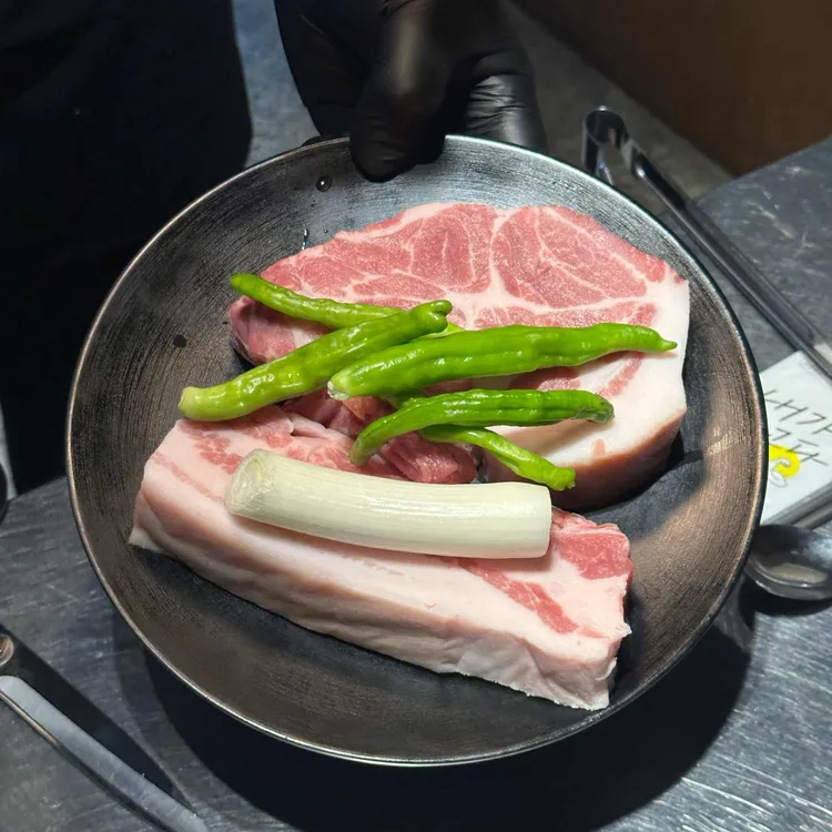 돈멜 사진 2