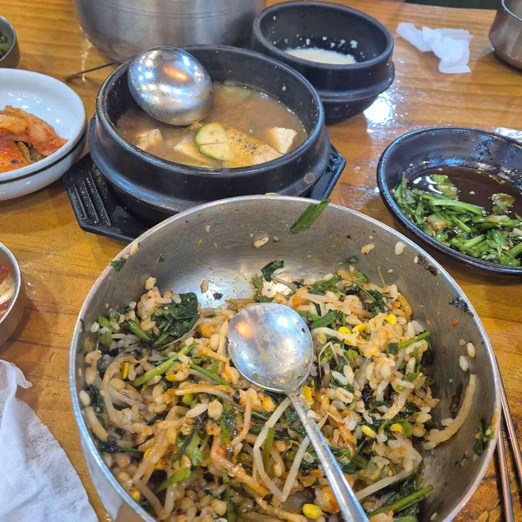 비학산 보리밥생칼국수 사진 2