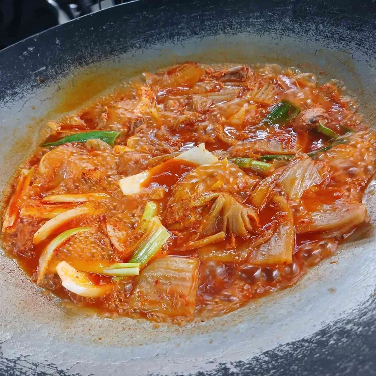 통큰솥뚜껑닭볶음탕 사진 1