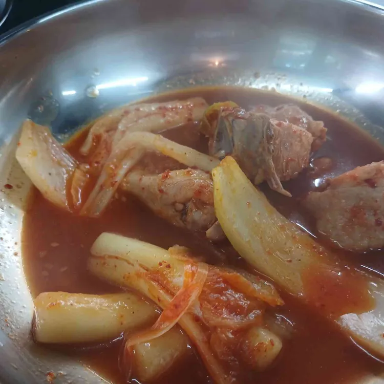 통큰솥뚜껑닭볶음탕 사진 2