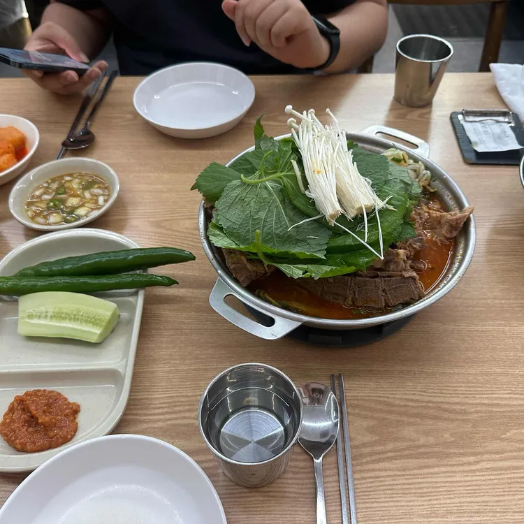 소문난 성수 감자탕 대표 사진