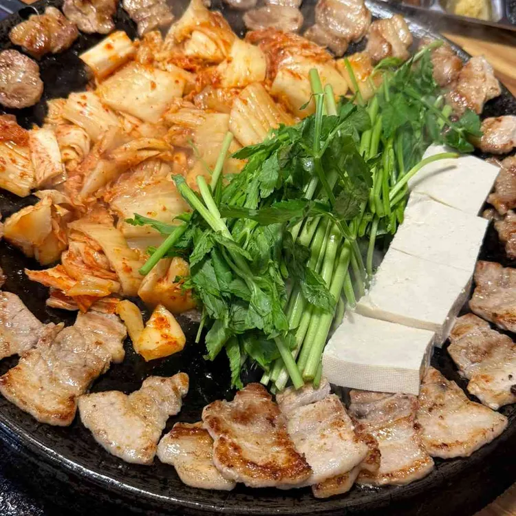 무쇠김치삼겹 사진 2