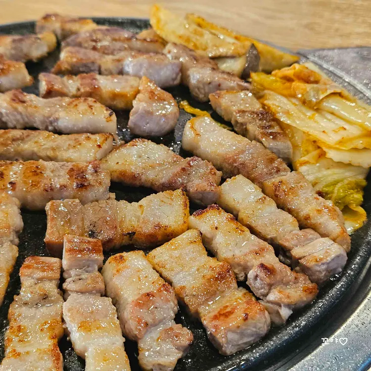 금돼지생고기 대표 사진