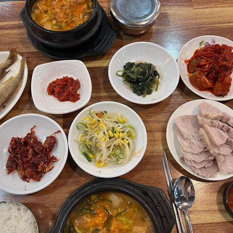 장군족발보쌈 사진 1