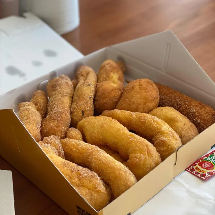백한철꽈배기&식빵 사진
