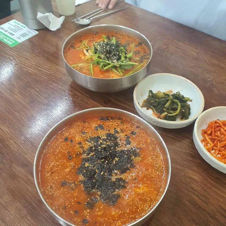 백일칼국수 대표 사진