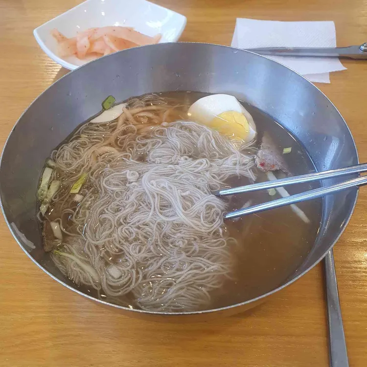 이설함흥냉면 사진 1