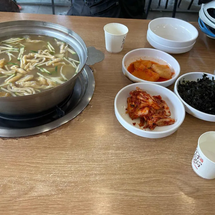 팔당원조칼제비칼국수 사진 1