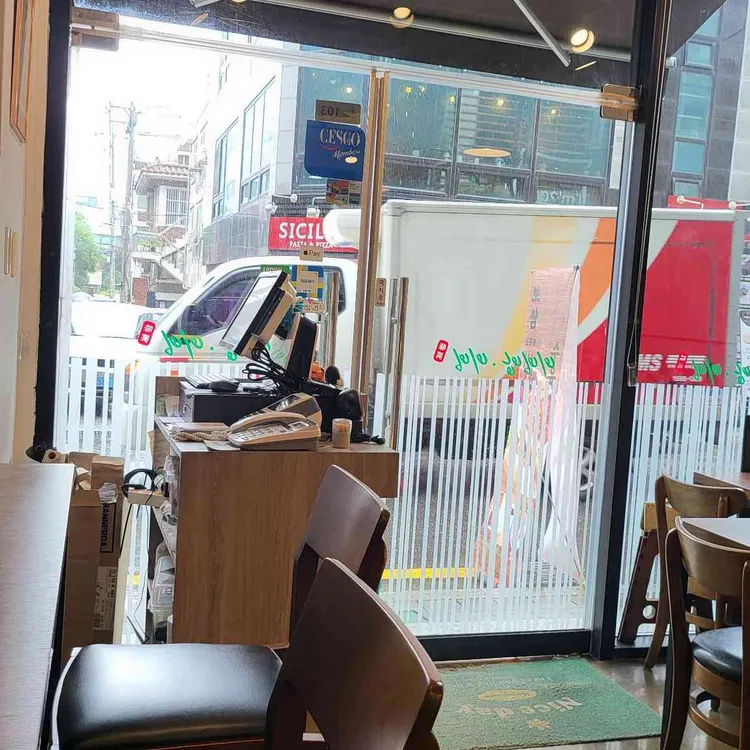 비빔밥비빔 대표 사진