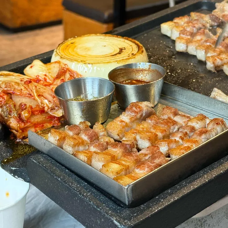 하남돼지집 사진 2