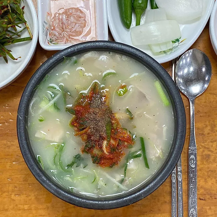 밀양돼지국밥 사진 1
