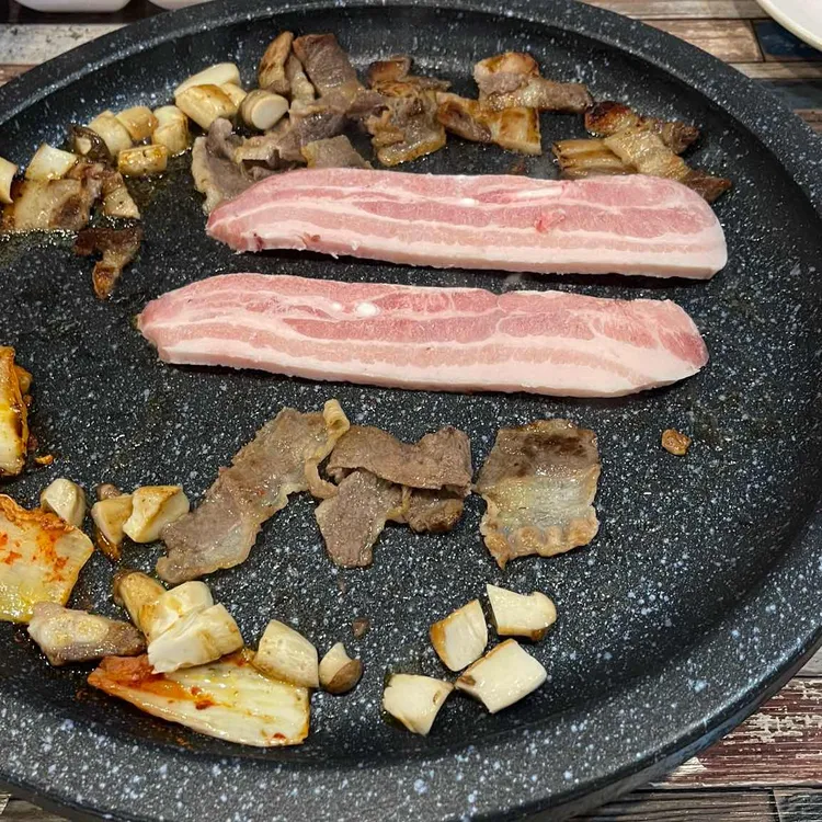 돈이돼지 대표 사진