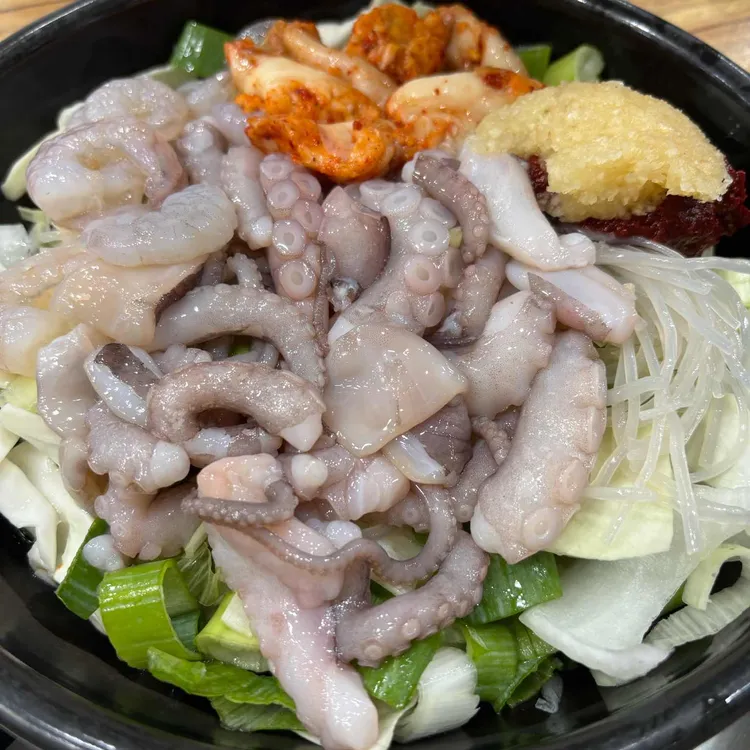 국이네낙지볶음 사진 1