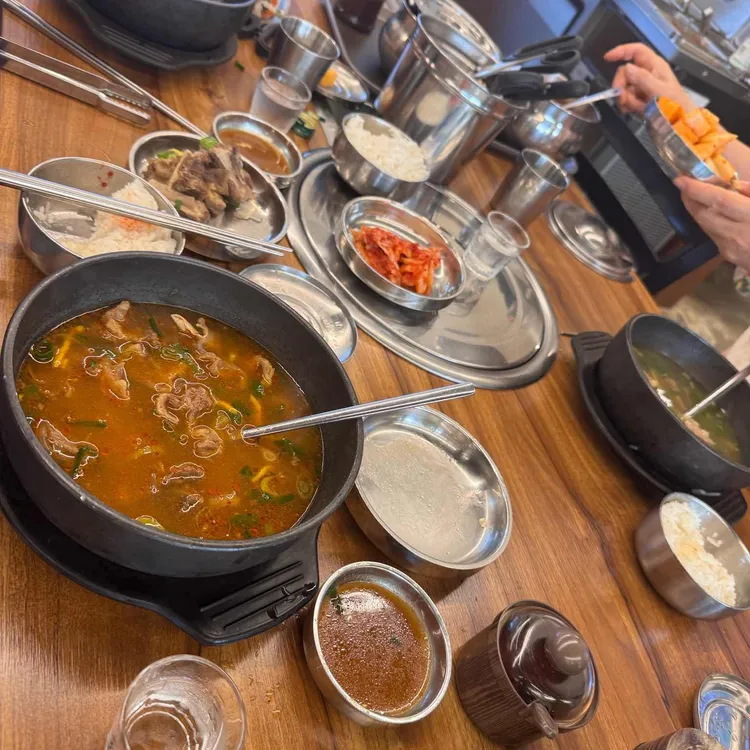 청춘생고기왕갈비탕 대표 사진