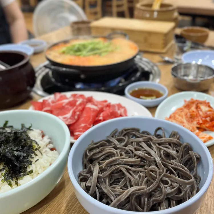 모란버섯칼국수매운탕 사진 2