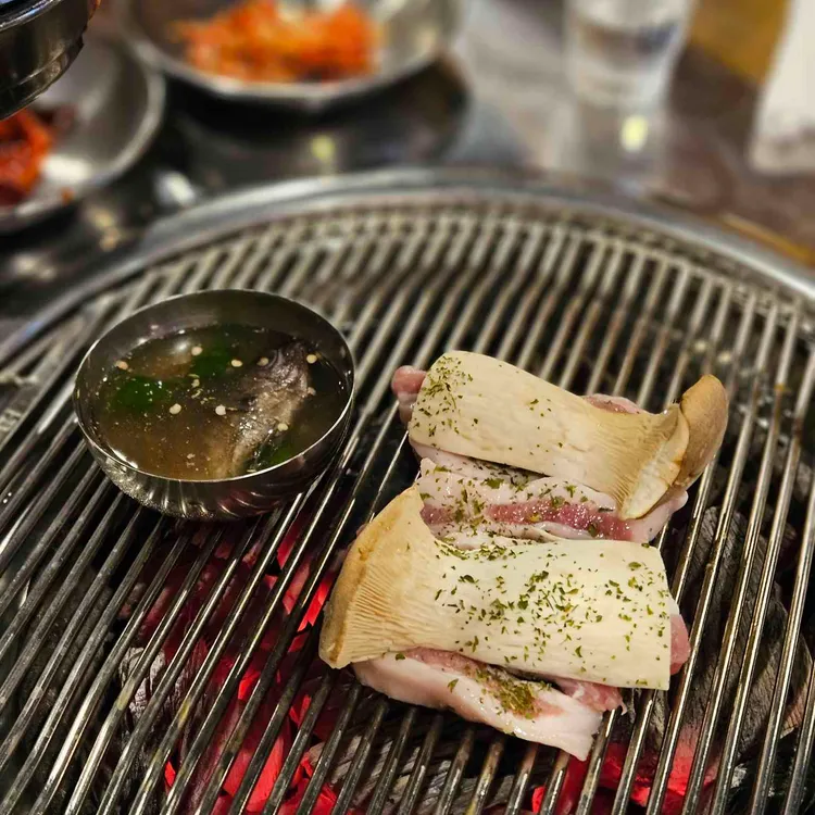 범돈 대표 사진
