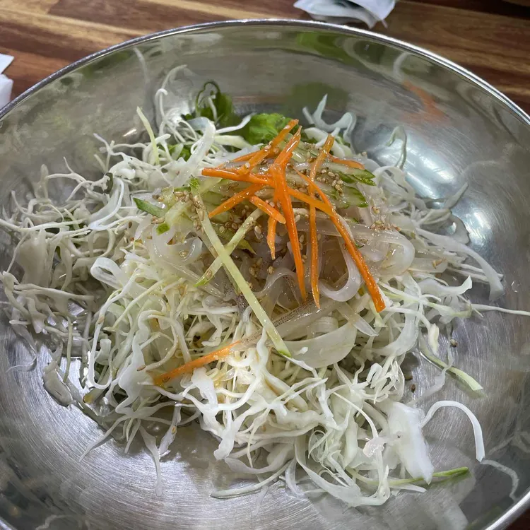 최냉면 사진 2