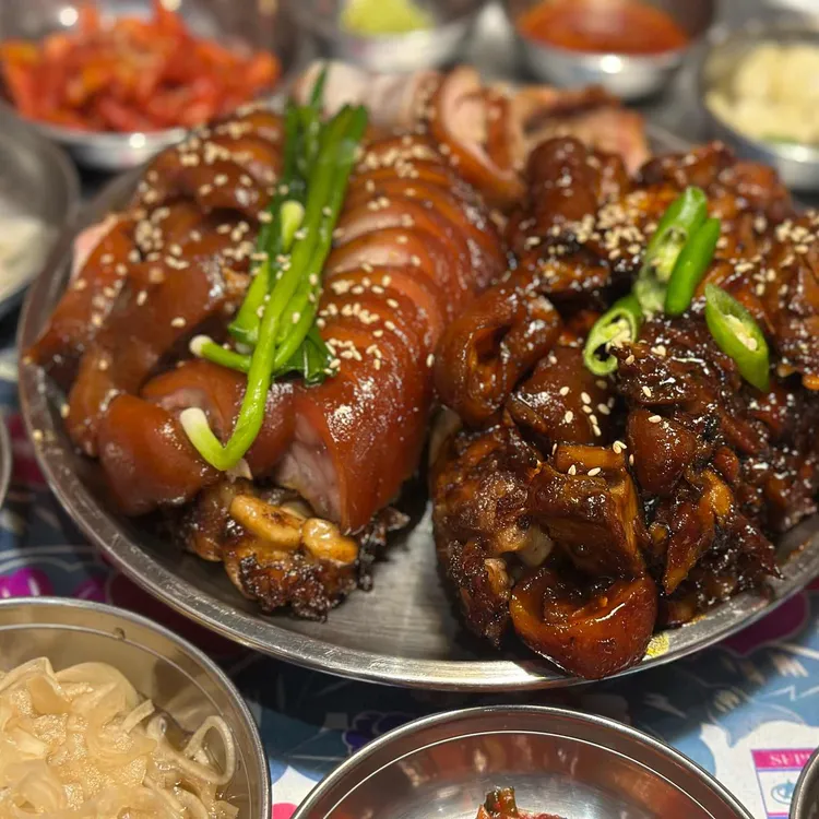 완미족발 대표 사진