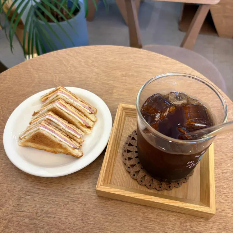 안데르센 대표 사진