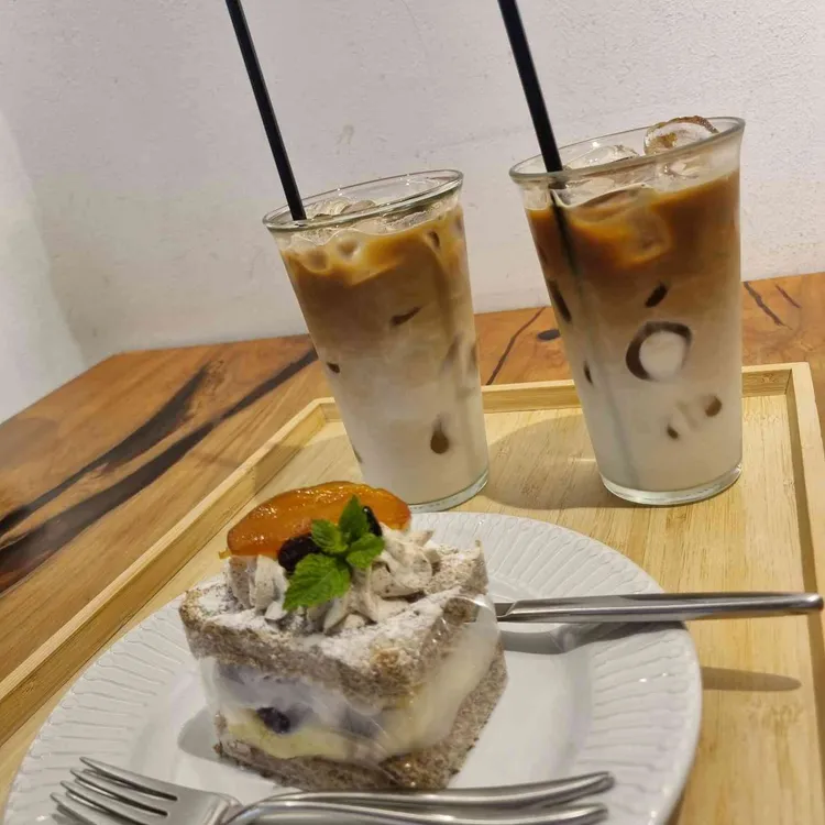 마농트로포 사진