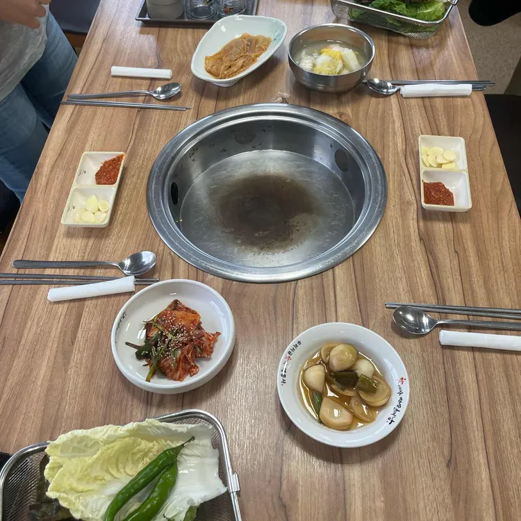 돌고래식당 대표 사진