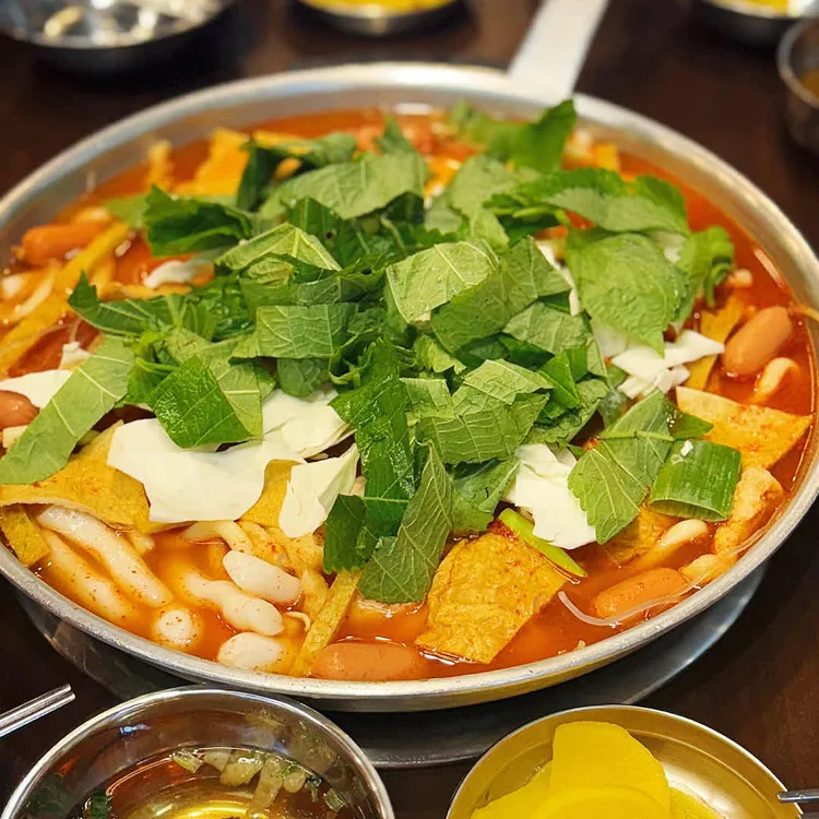 유리즉석떡볶이 대표 사진
