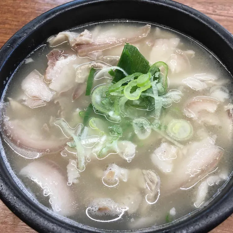 극동돼지국밥 사진 2