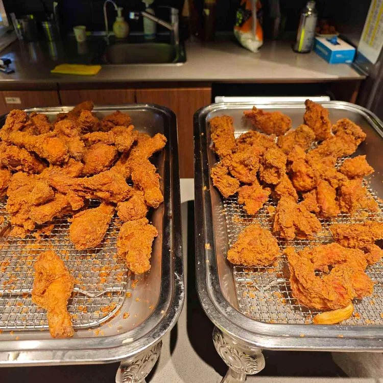 BBQ치킨 사진 1
