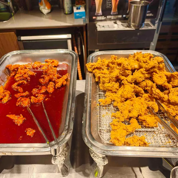 BBQ치킨 사진 2