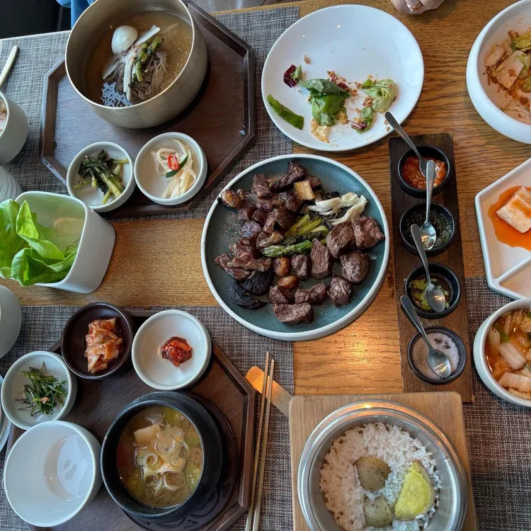 한쿡 대표 사진