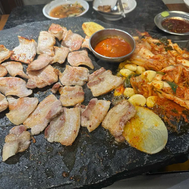 석암생소금구이 사진 2