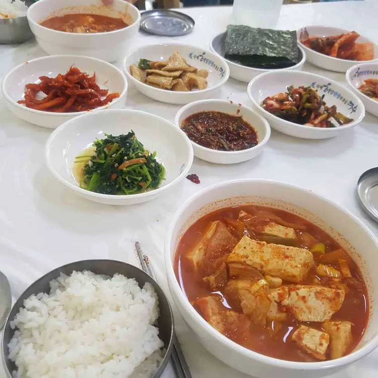 칠복식당 대표 사진