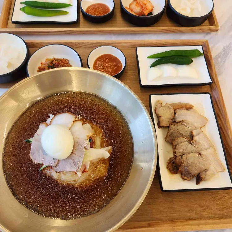 율하밀면 대표 사진