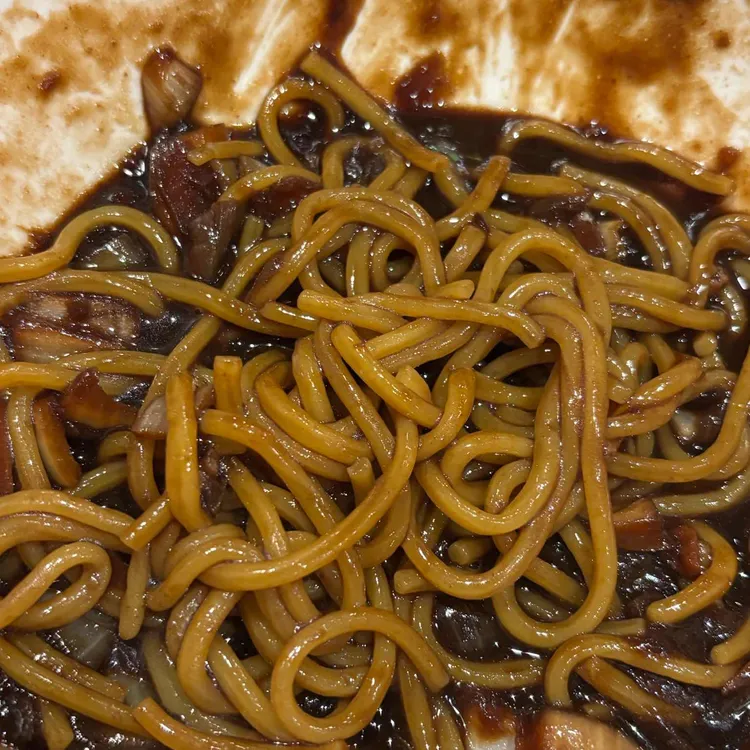 메이탄 대표 사진
