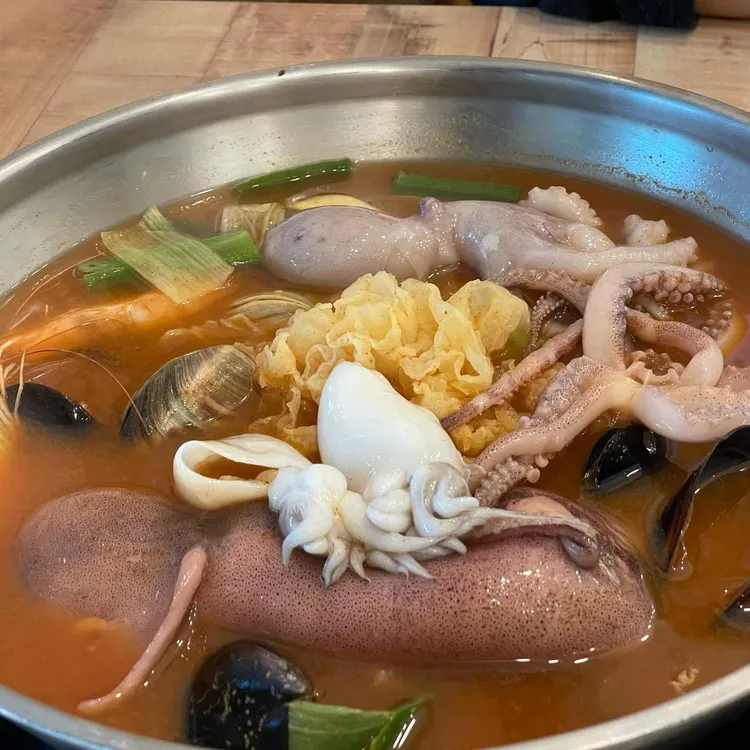조여사네 해물왕칼국수 대표 사진
