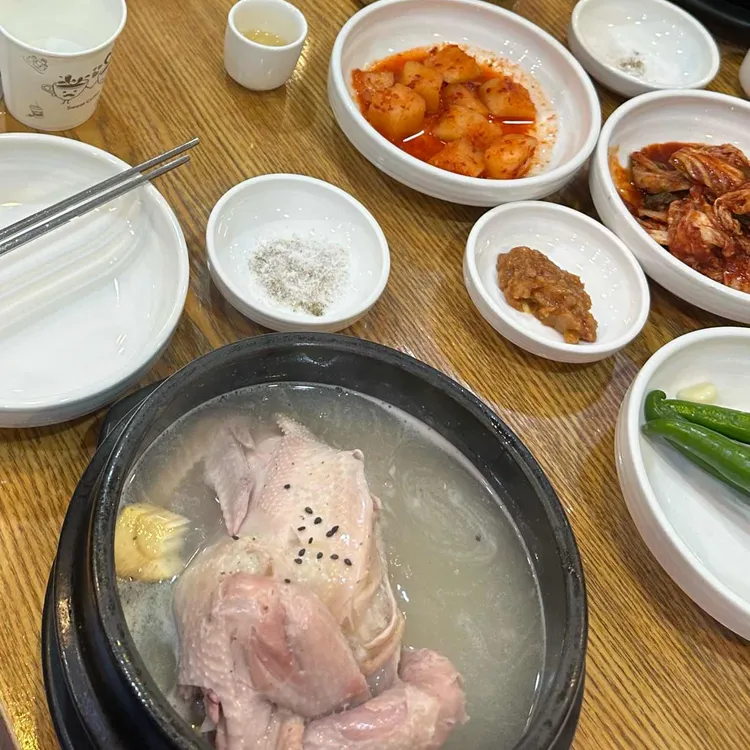 한방삼계탕 대표 사진