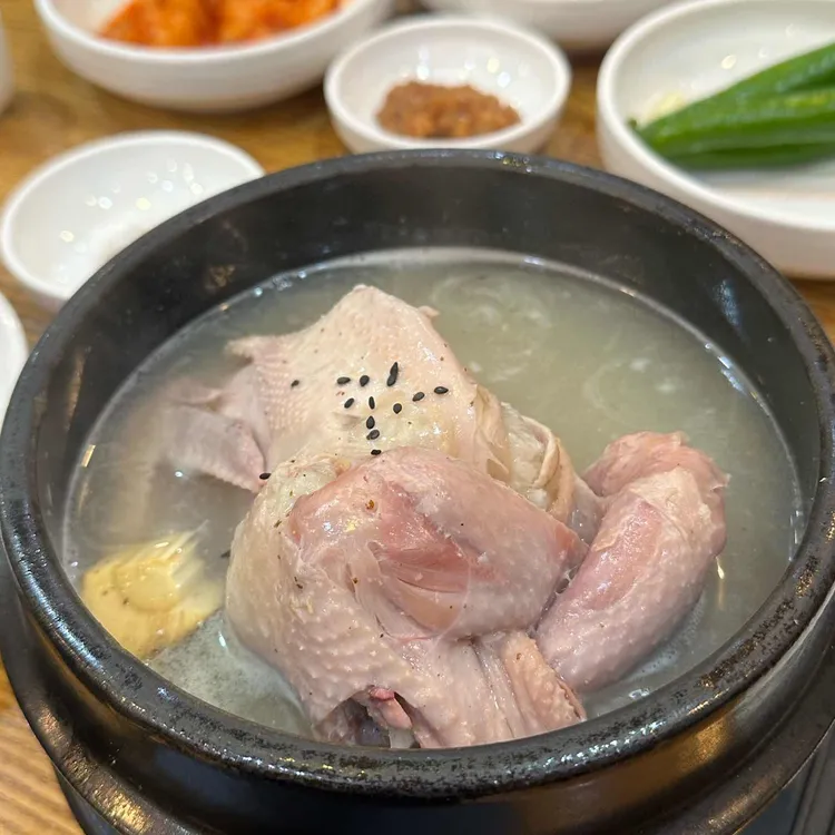 한방삼계탕 대표 사진