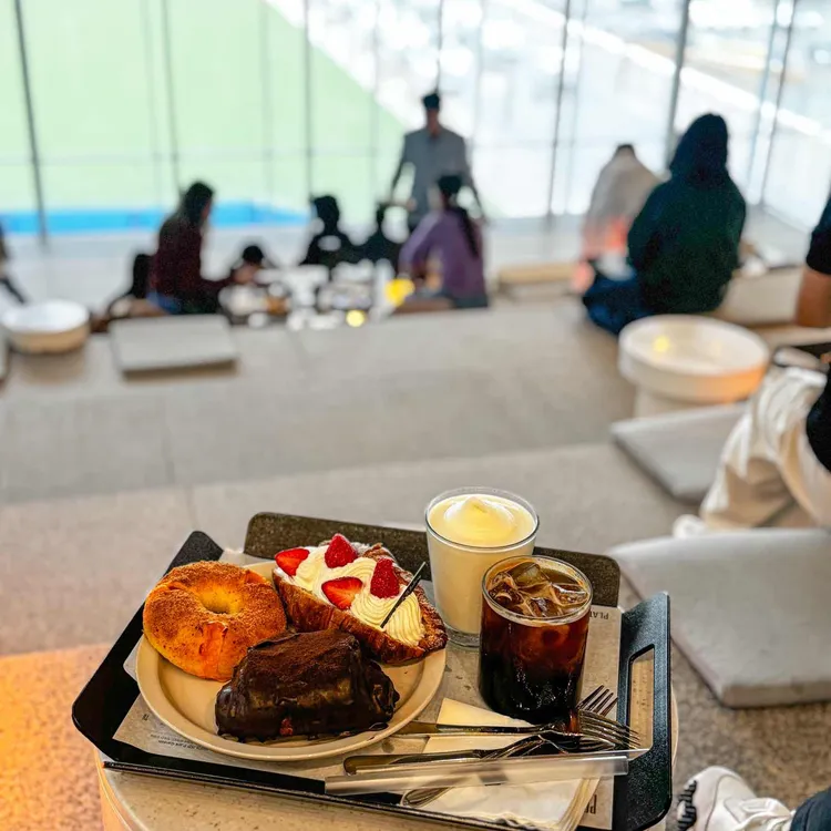 피아크 대표 사진